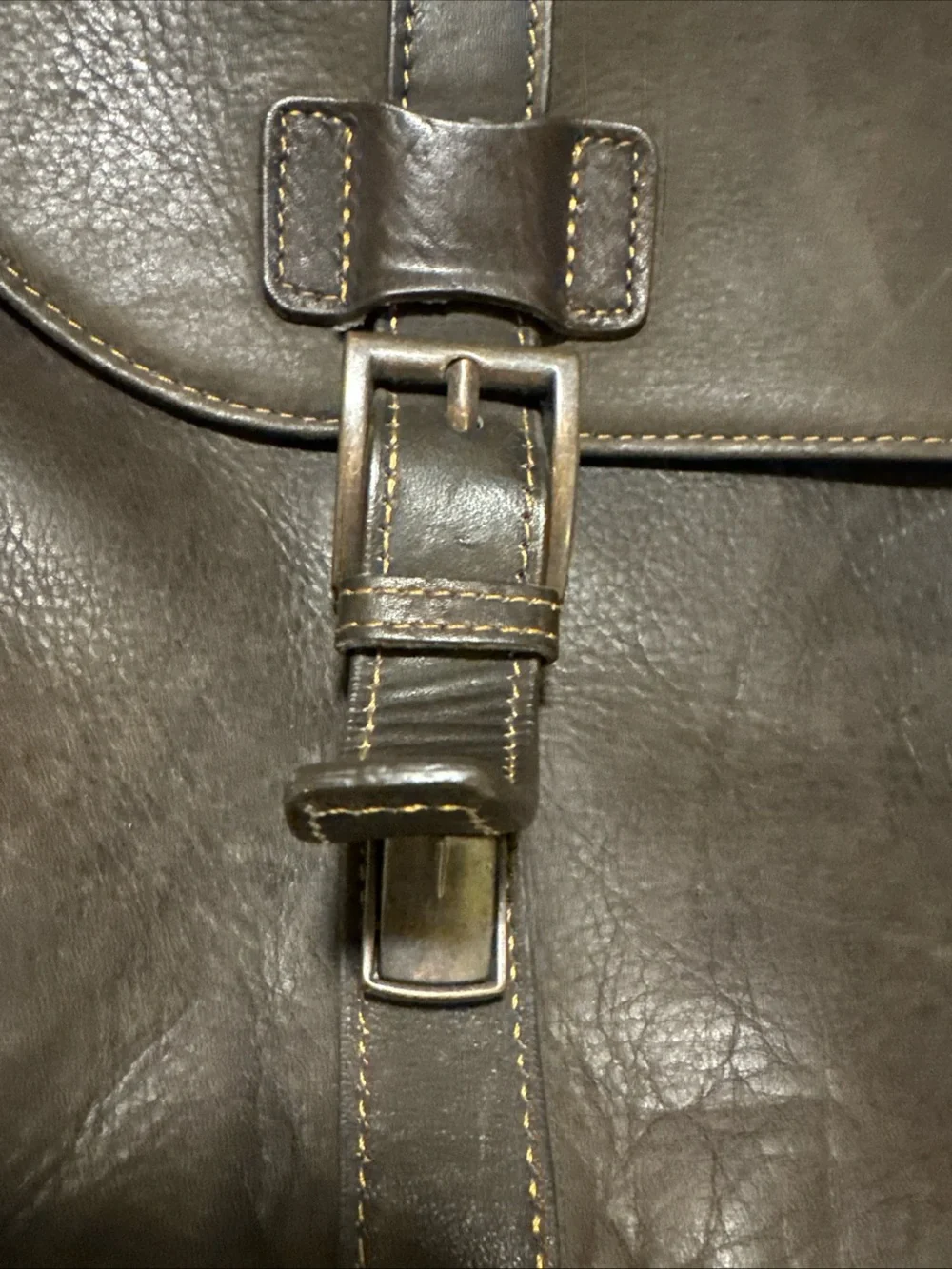 Kenneth Cole Reaction Dark Brown Leather Messenger Bag